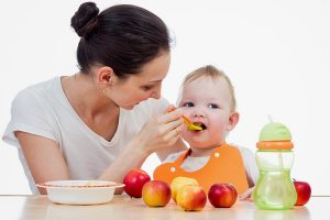 Bebeklerde Ek Gıdaya Ne Zaman Geçilmelidir?