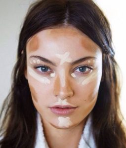 Yüz Makyaja Nasıl Hazırlanır?