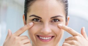 Göz Altı Morlukları Neden Olur ve Nasıl Geçer?